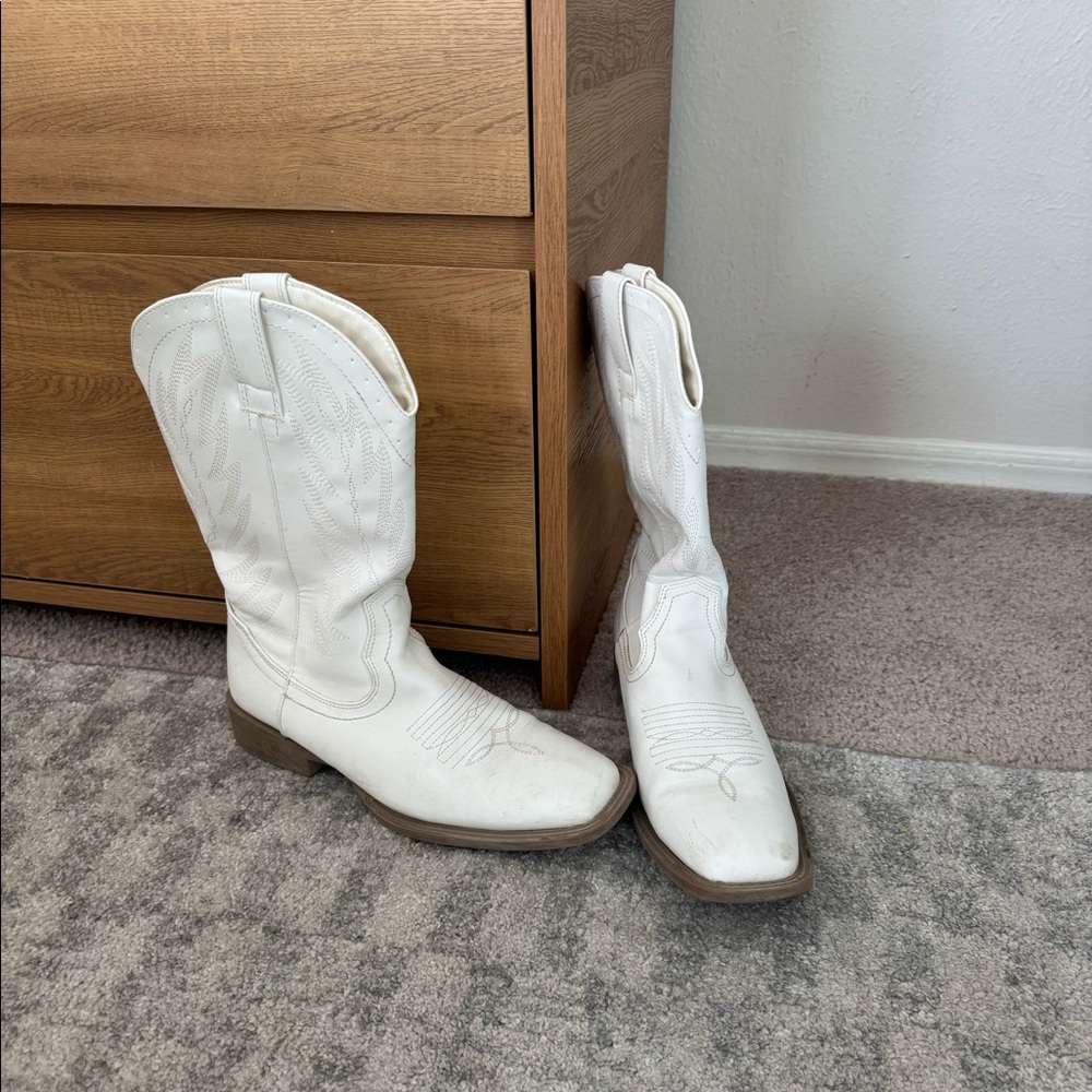 White Cowgirl Boots